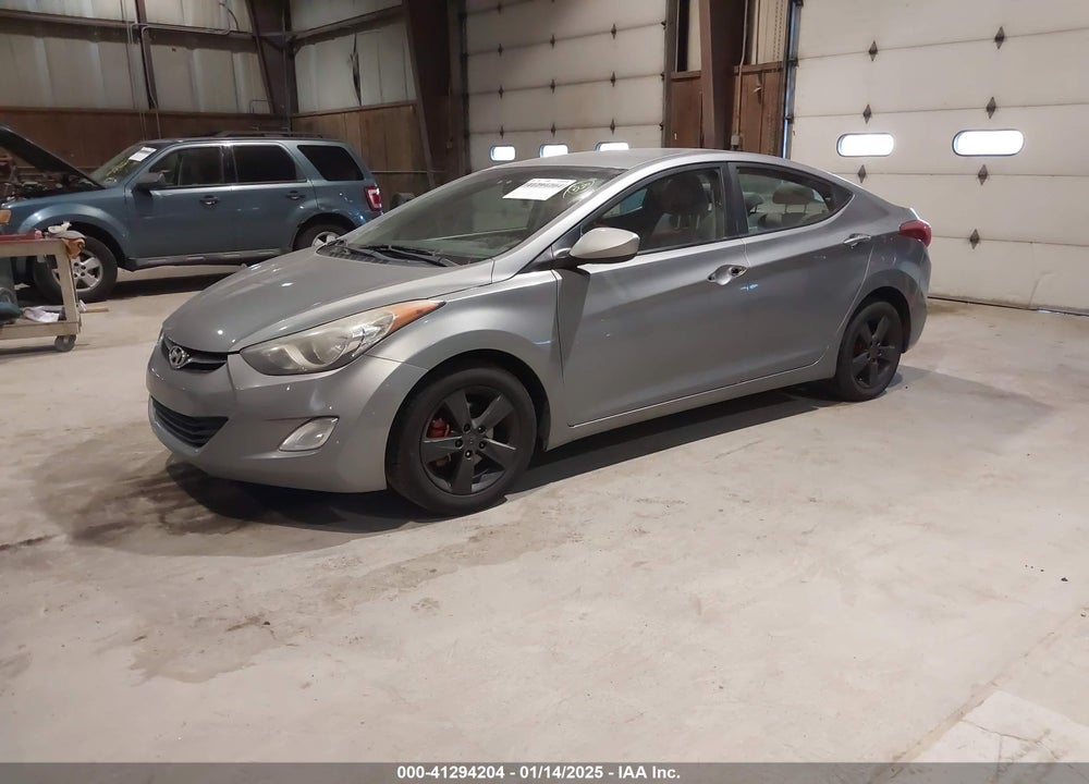 2013 HYUNDAI ELANTRA VIN: KMHDH4AE7DU012068