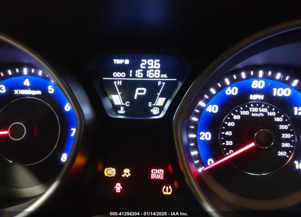 2013 HYUNDAI ELANTRA VIN: KMHDH4AE7DU012068