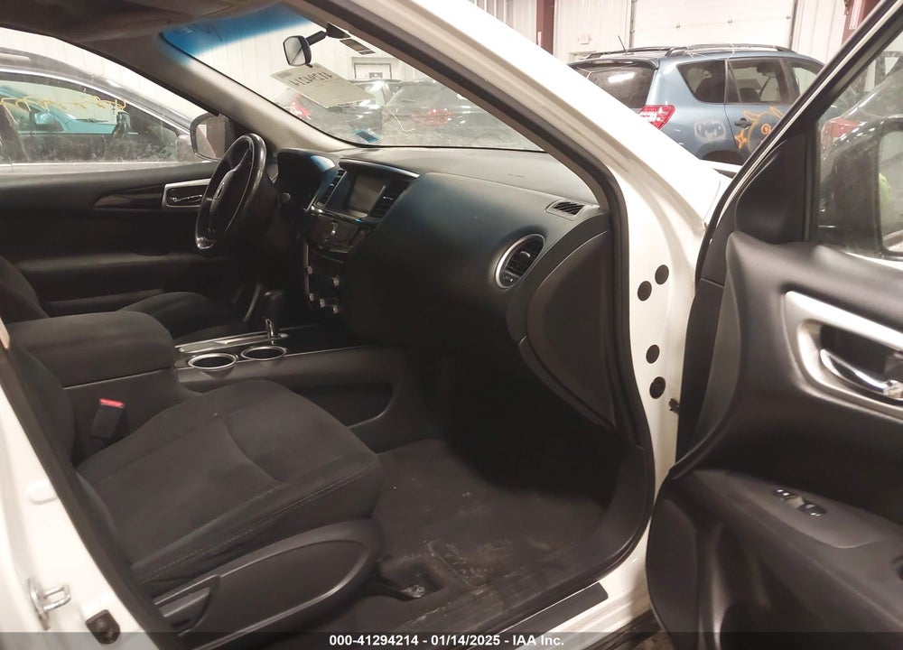 2014 NISSAN PATHFINDER SV VIN: 5N1AR2MN7EC668634