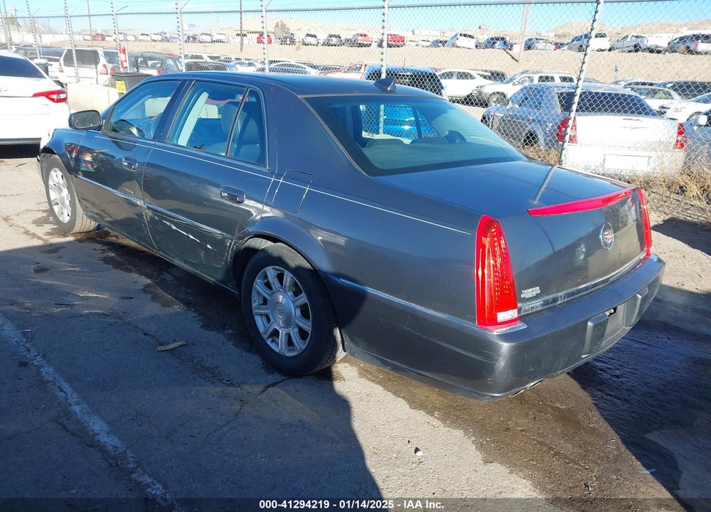 2011 CADILLAC DTS STANDARD VIN: 1G6KA5E60BU111114