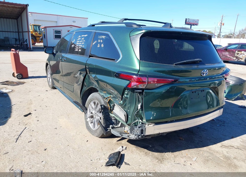 2022 TOYOTA SIENNA VIN: 5TDYRKEC7NS085821