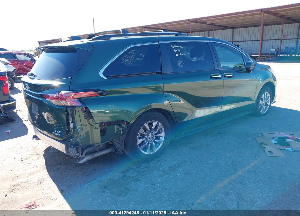 2022 TOYOTA SIENNA VIN: 5TDYRKEC7NS085821