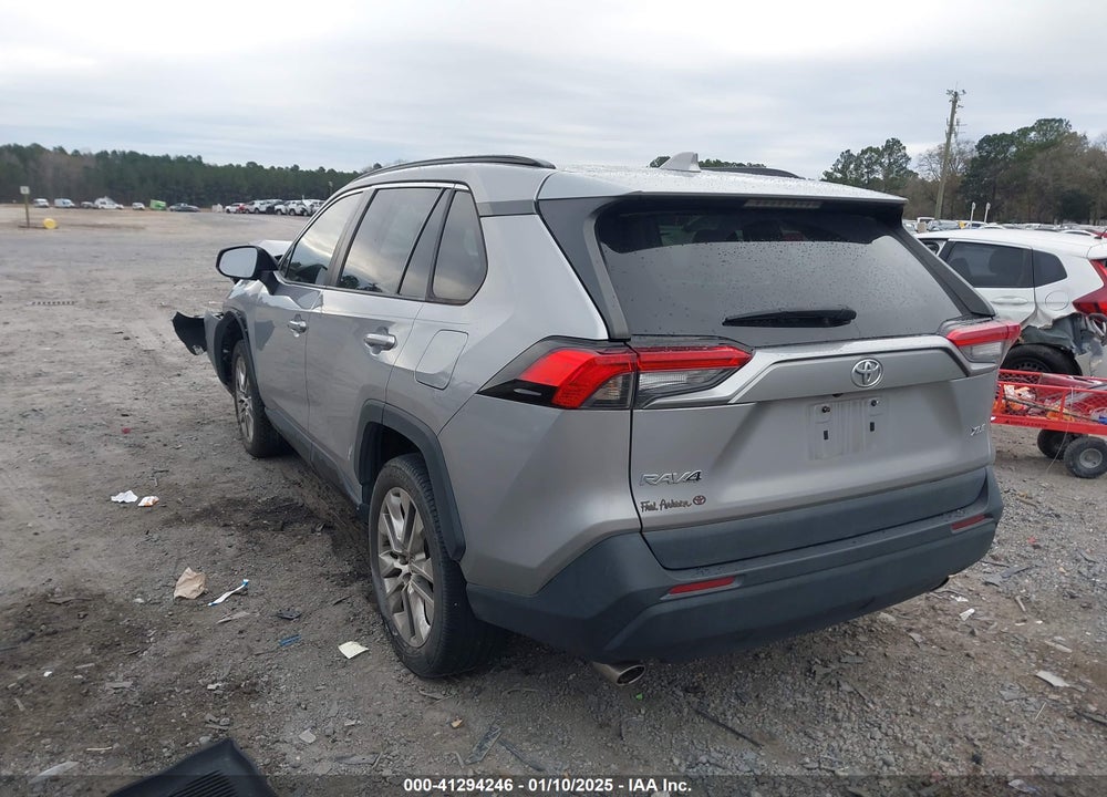 2021 TOYOTA RAV4 XLE PREMIUM VIN: 2T3C1RFV9MC124112