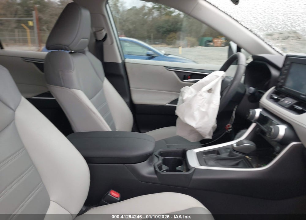 2021 TOYOTA RAV4 XLE PREMIUM VIN: 2T3C1RFV9MC124112