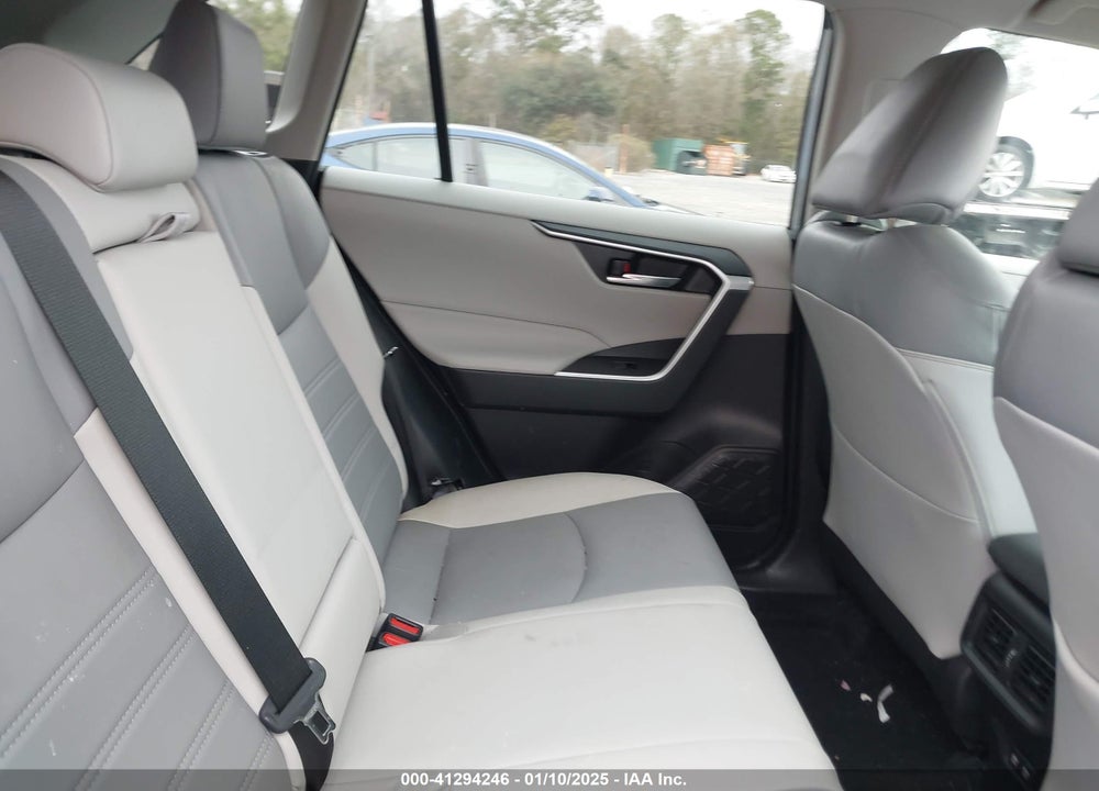 2021 TOYOTA RAV4 XLE PREMIUM VIN: 2T3C1RFV9MC124112
