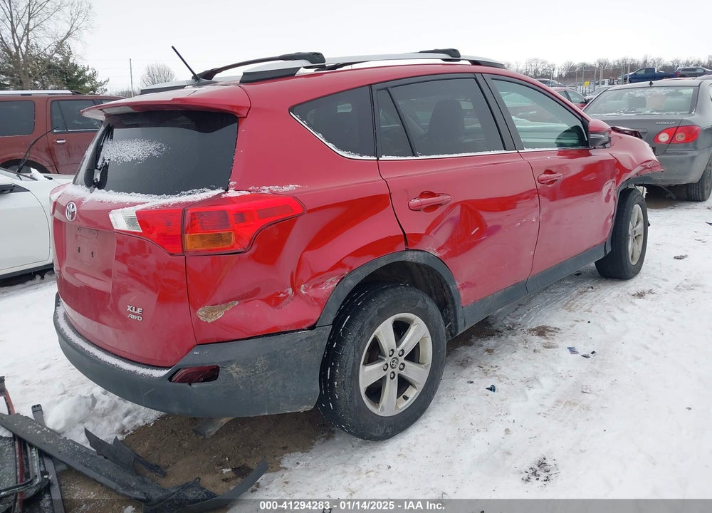 2015 TOYOTA RAV4 XLE VIN: 2T3RFREV9FW238559
