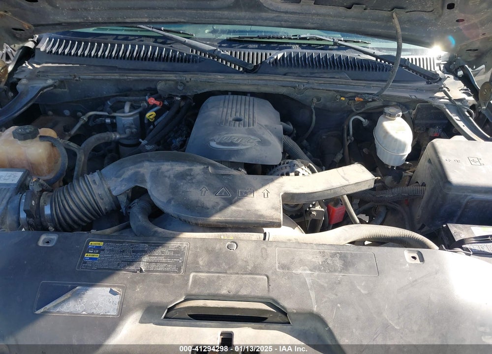 2004 CHEVROLET SUBURBAN 1500 LS VIN: 3GNEC16Z64G205467