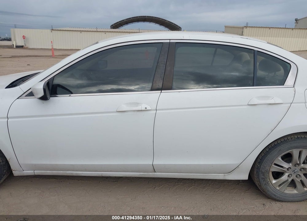 2010 HONDA ACCORD 2.4 LX-P VIN: 1HGCP2F40AA181743