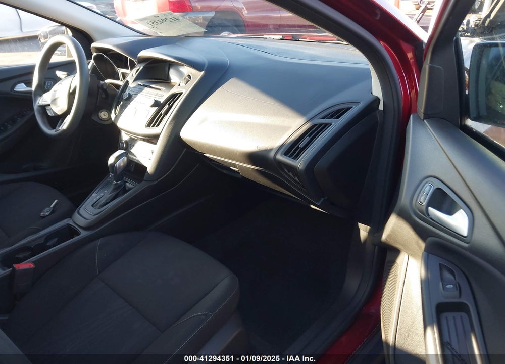 2016 FORD FOCUS SE VIN: 1FADP3F20GL318125