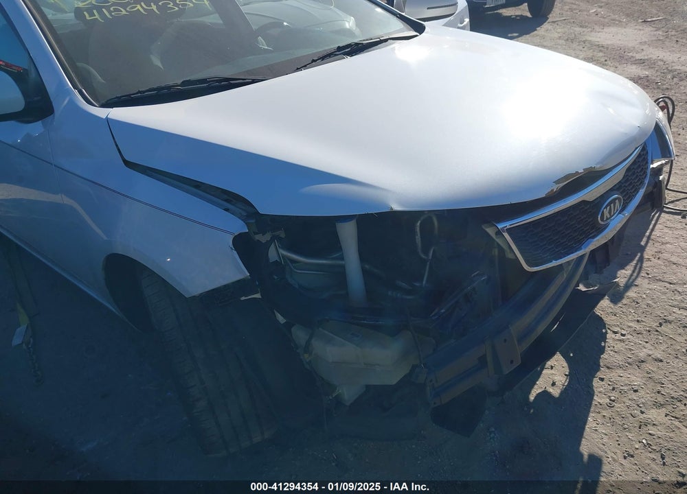 2013 KIA FORTE VIN: KNAFW4A36D5663328