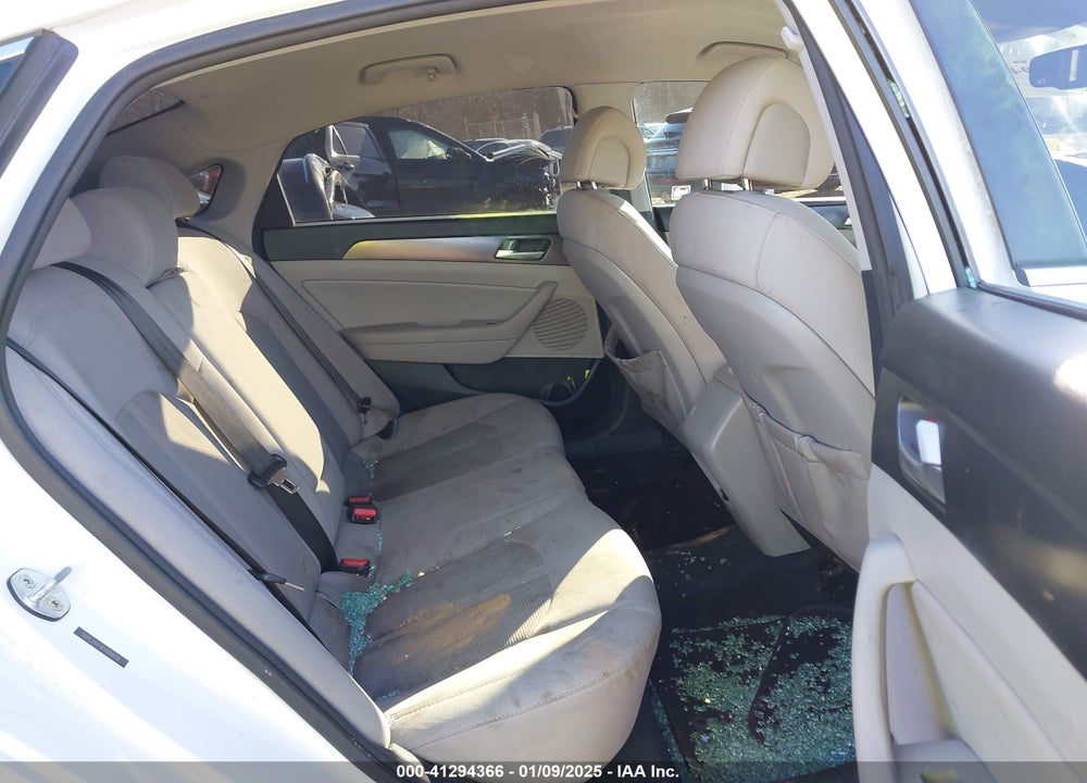 2015 HYUNDAI SONATA VIN: 5NPE34AF9FH089618