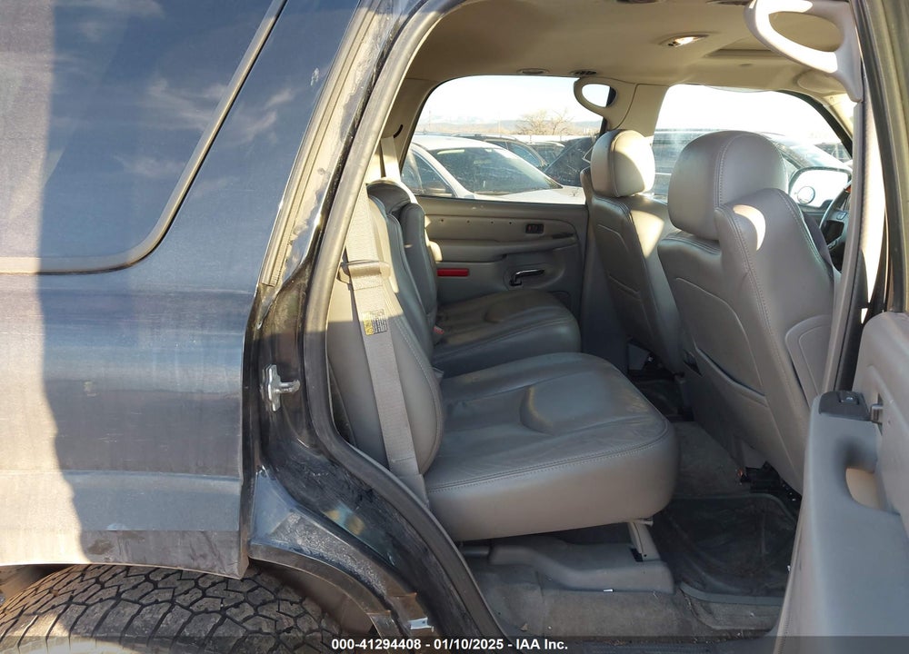 2005 CADILLAC ESCALADE STANDARD VIN: 1GYEK63N25R141837