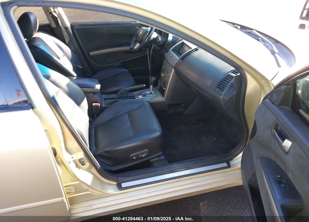 2004 NISSAN MAXIMA 3.5 SE VIN: 1N4BA41E64C877822