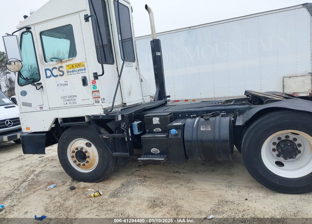 2011 KALMAR OTTAWA 4X2 VIN: 11VF813E0BA000129