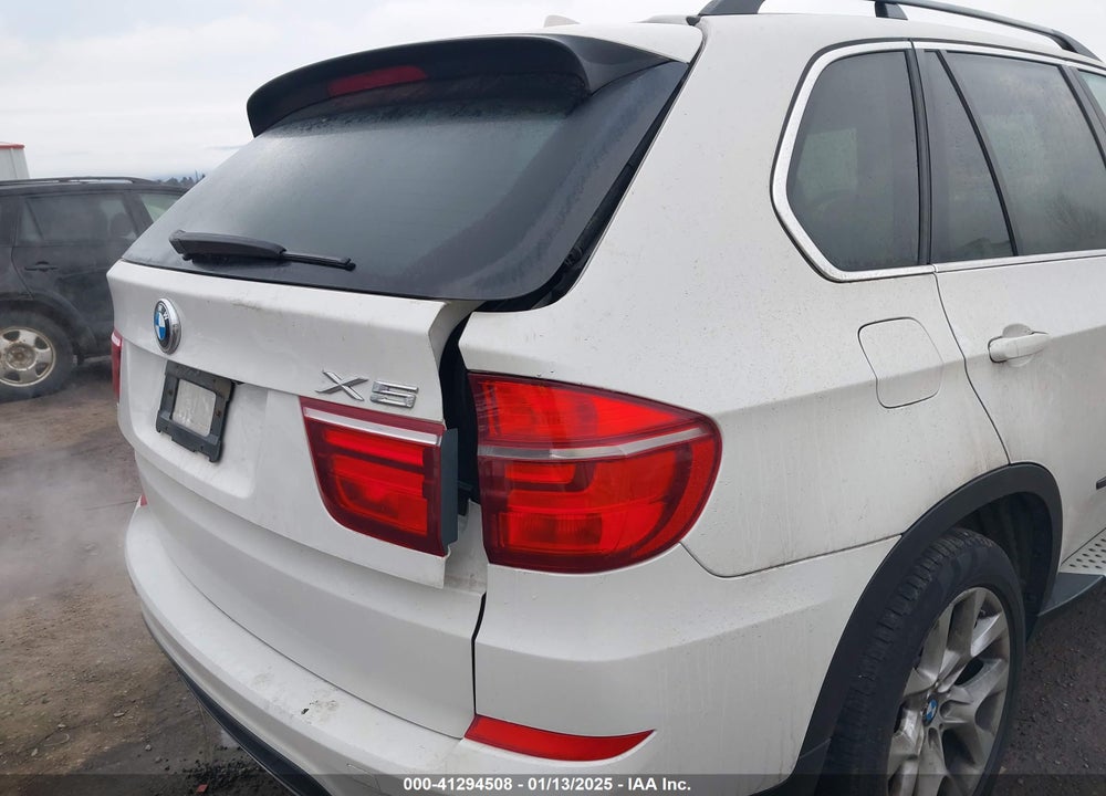 2013 BMW X5 XDRIVE35I/XDRIVE35I PREMIUM/XDRIVE35I SPORT ACTIVITY VIN: 5UXZV4C53D0E12539