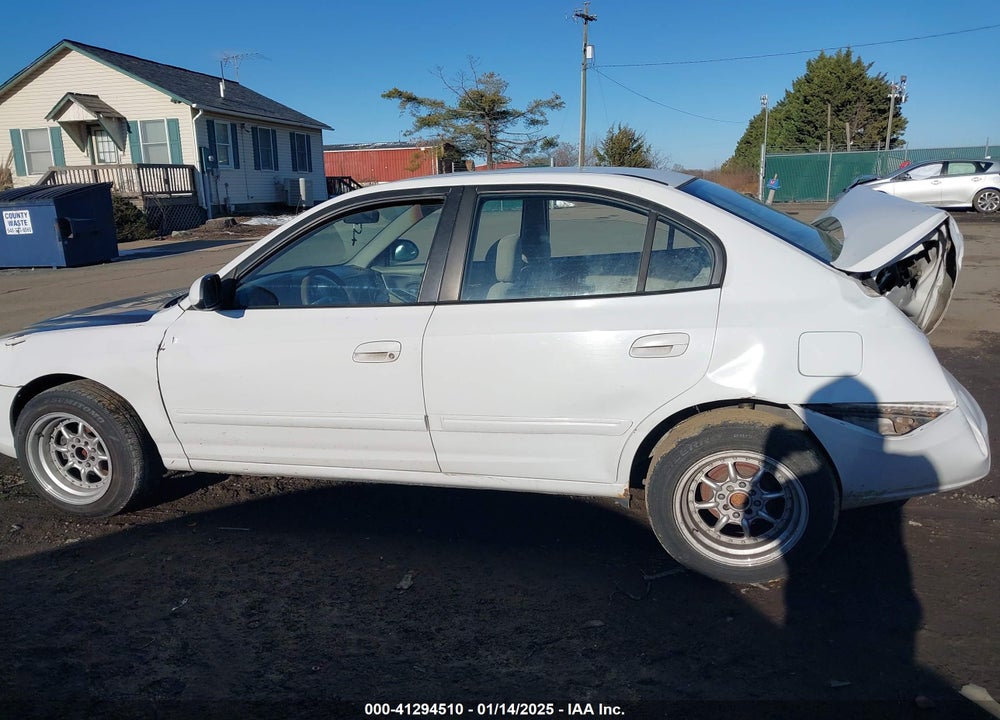 2004 HYUNDAI ELANTRA GLS/GT VIN: KMHDN46D94U710657
