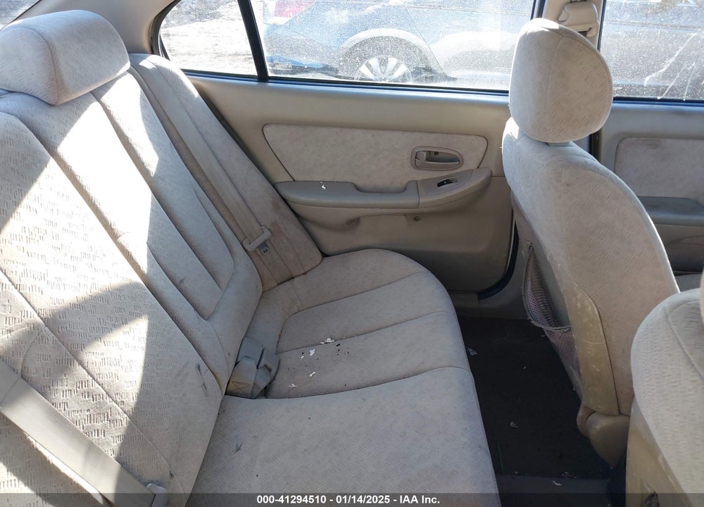 2004 HYUNDAI ELANTRA GLS/GT VIN: KMHDN46D94U710657