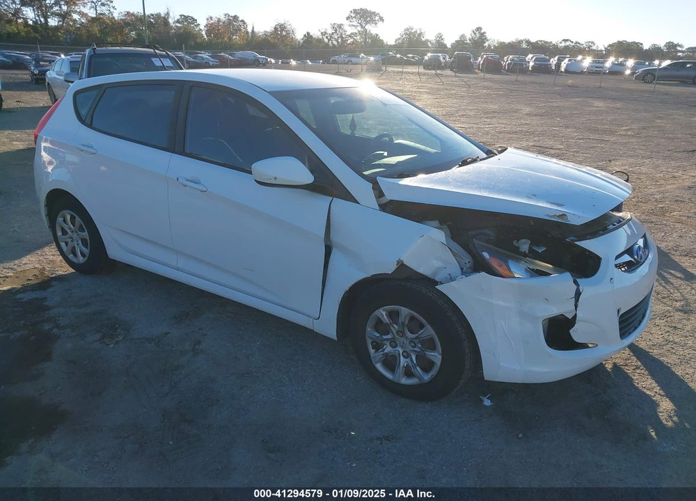 2013 HYUNDAI ACCENT GS VIN: KMHCT5AE8DU094070