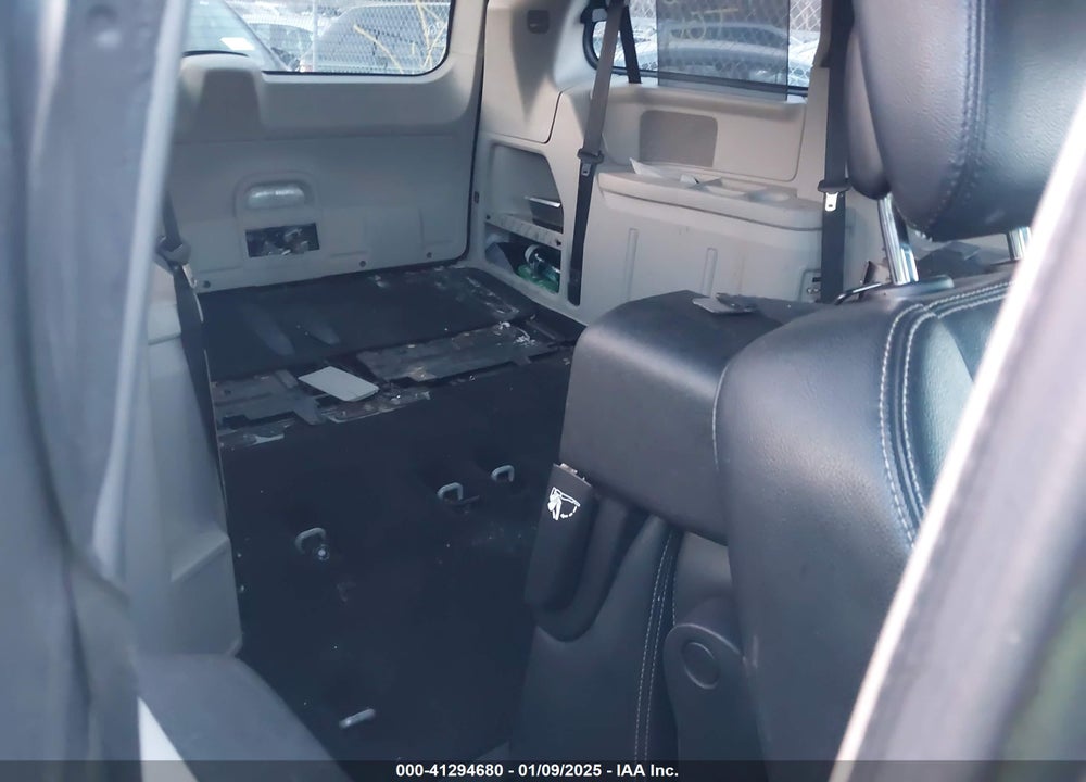 2014 CHRYSLER TOWN & COUNTRY TOURING VIN: 2C4RC1BG7ER275313