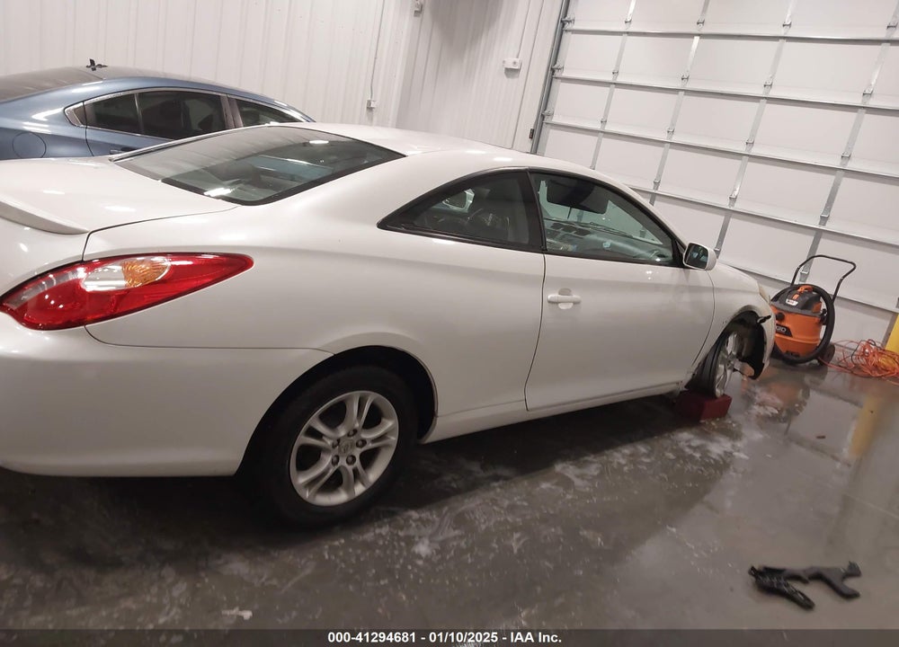 2005 TOYOTA CAMRY SOLARA SLE VIN: 4T1CE30P55U975358