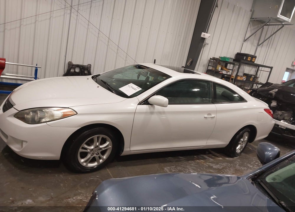 2005 TOYOTA CAMRY SOLARA SLE VIN: 4T1CE30P55U975358