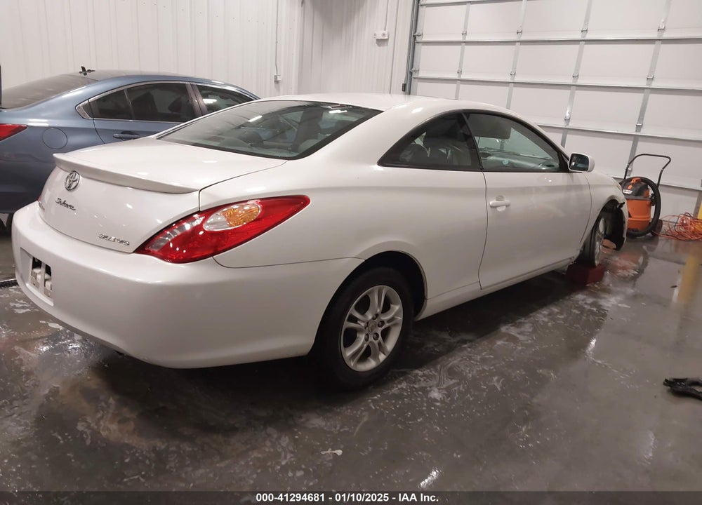 2005 TOYOTA CAMRY SOLARA SLE VIN: 4T1CE30P55U975358