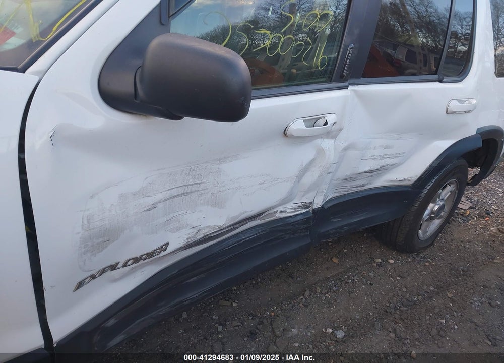 2002 FORD EXPLORER VIN: 1FMZU73W42UD56821