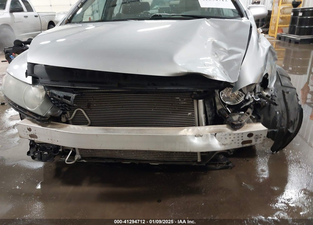 2011 HONDA CIVIC VIN: 19XFA1F86BE003652