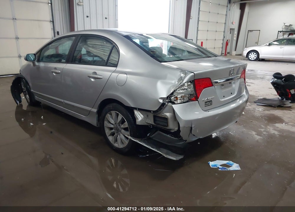 2011 HONDA CIVIC VIN: 19XFA1F86BE003652
