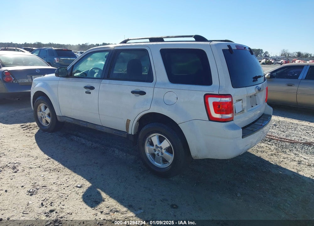 2011 FORD ESCAPE XLT VIN: 1FMCU0DG0BKC05801