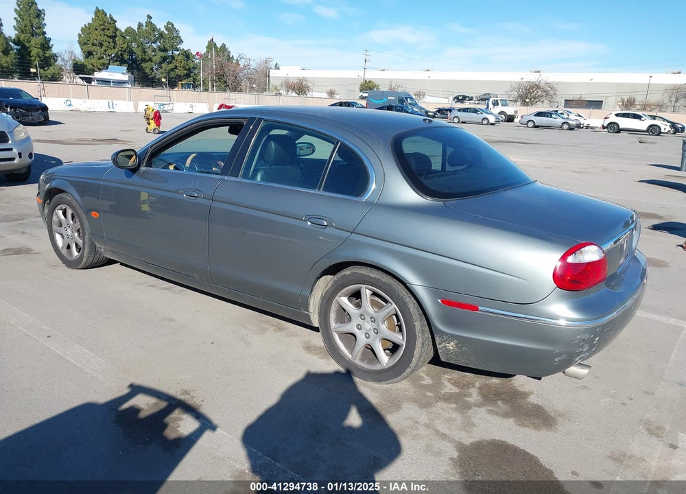 2005 JAGUAR S-TYPE 4.2L V8 VIN: SAJWA01U75HN47804