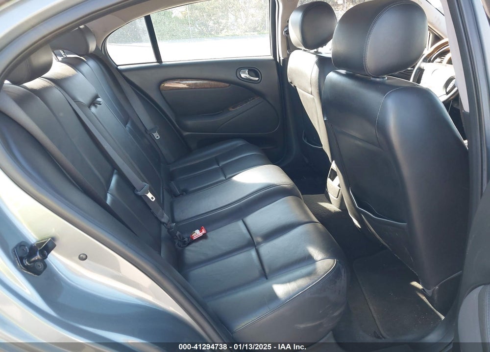 2005 JAGUAR S-TYPE 4.2L V8 VIN: SAJWA01U75HN47804
