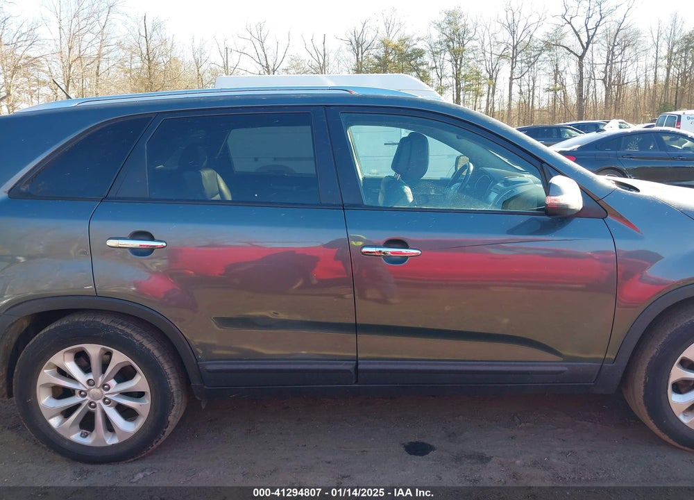2014 KIA SORENTO EX V6 VIN: 5XYKU4A74EG523099