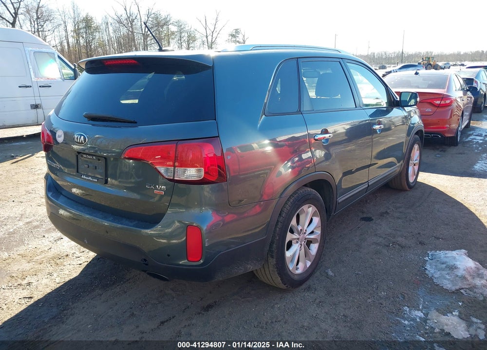 2014 KIA SORENTO EX V6 VIN: 5XYKU4A74EG523099