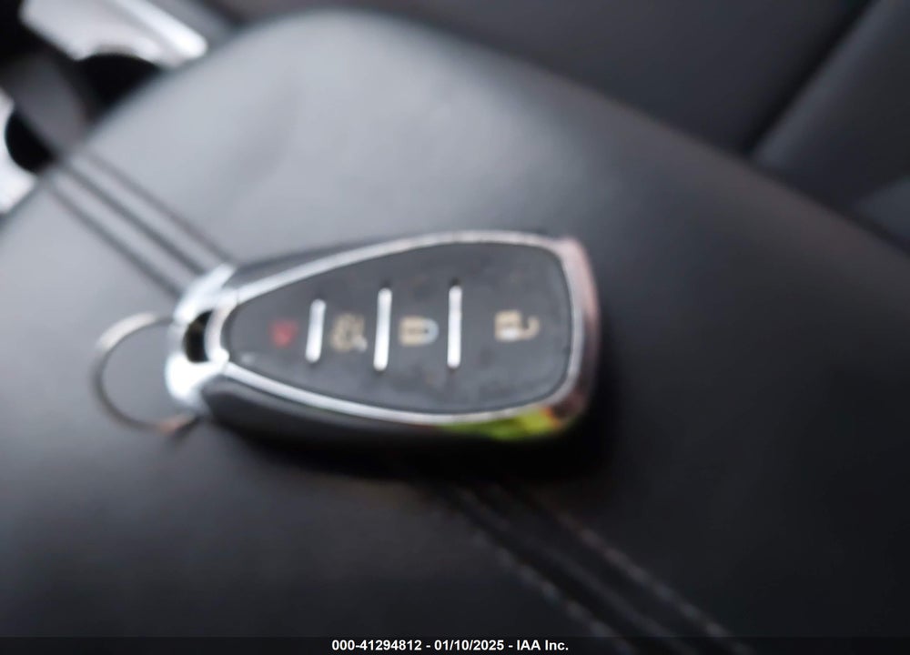 2018 CHEV MALIBU VIN: 1G1ZD5ST3JF212849