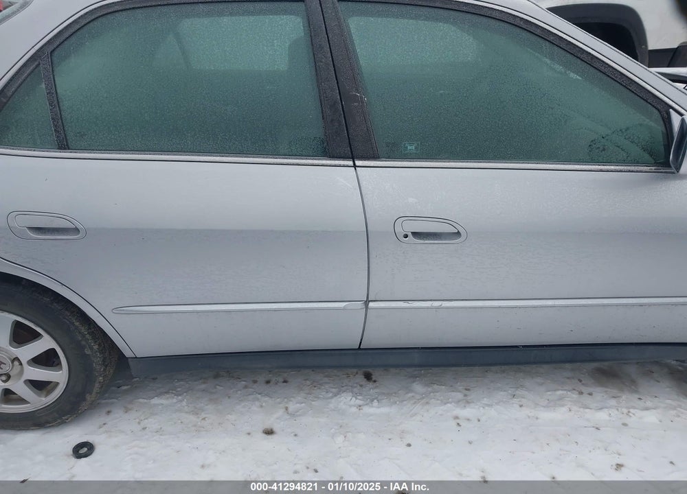2002 HONDA ACCORD 2.3 SE VIN: 1HGCG56752A102483