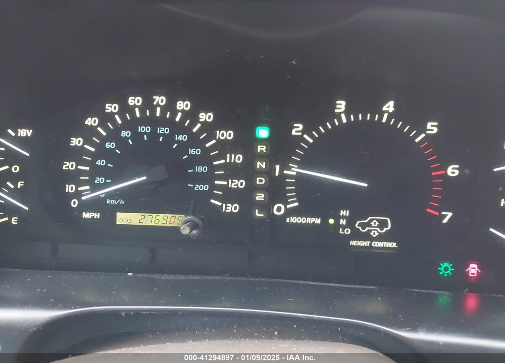 2000 LEXUS LX 470 VIN: JT6HT00W0Y0111570