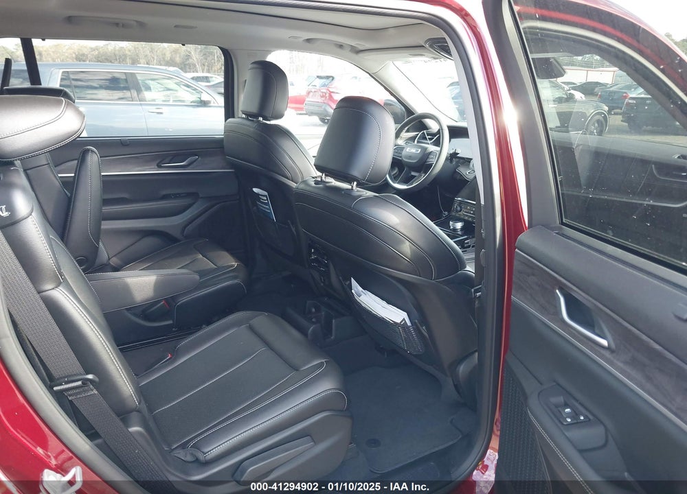 2023 JEEP GRAND CHEROKEE L LIMITED 4X2 VIN: 1C4RJJBG8P8806751