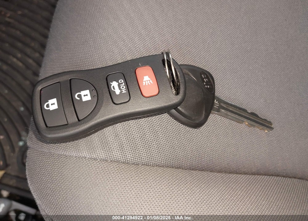 2013 HYUNDAI ELANTRA GLS VIN: KMHDH4AE4DU582397