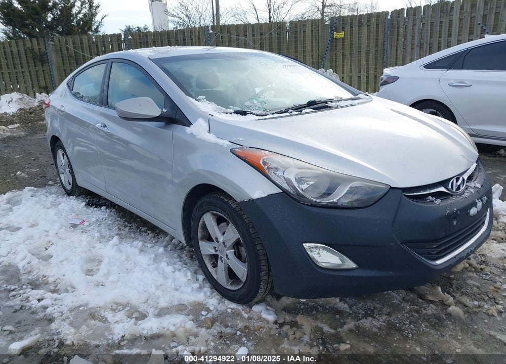 2013 HYUNDAI ELANTRA GLS VIN: KMHDH4AE4DU582397