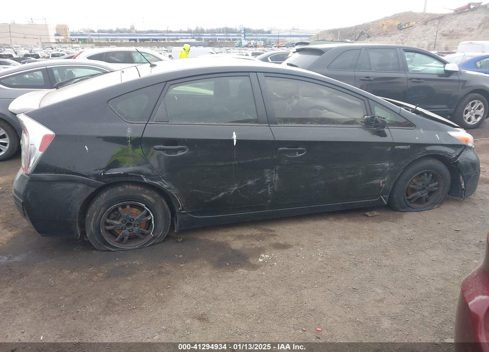2013 TOYOTA PRIUS VIN: JTDKN3DU2D1648741