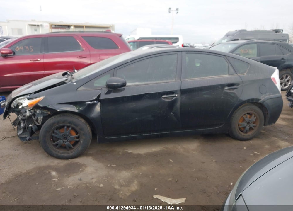 2013 TOYOTA PRIUS VIN: JTDKN3DU2D1648741