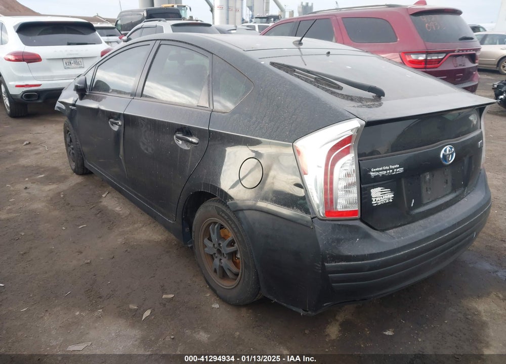 2013 TOYOTA PRIUS VIN: JTDKN3DU2D1648741