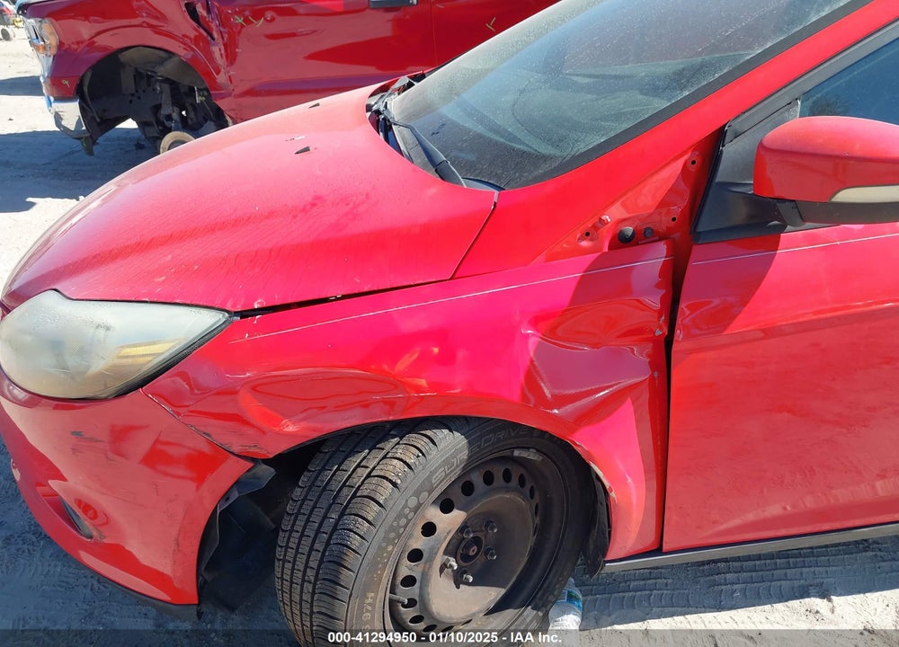 2013 FORD FOCUS VIN: 1FADP3F20DL225276