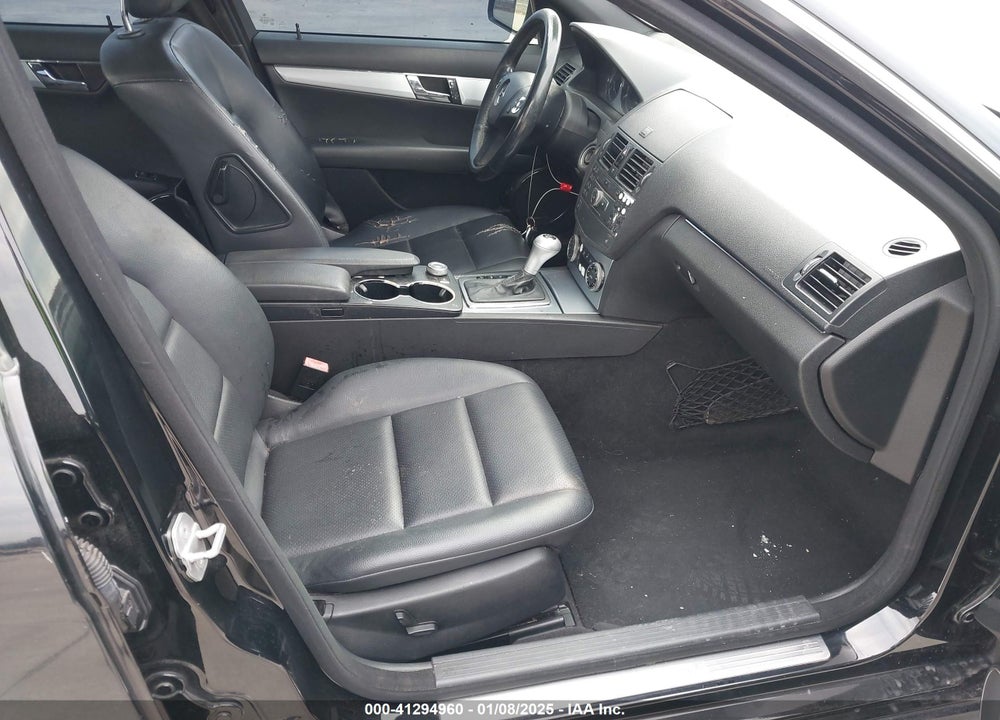 2008 MERCEDES-BENZ C 300 VIN: WDDGF81X78F177019