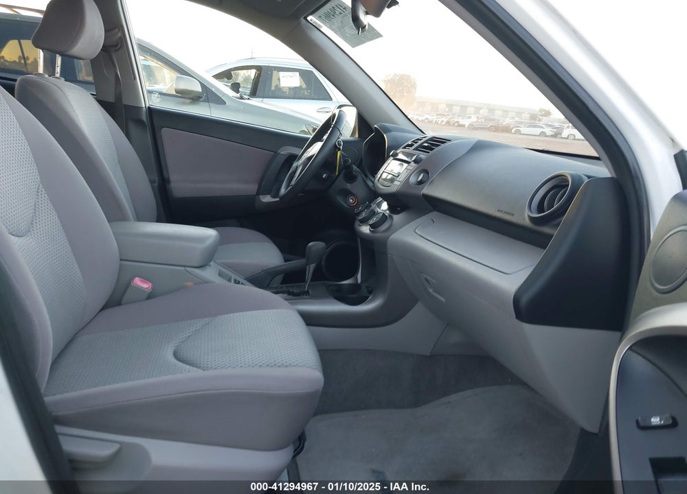 2006 TOYOTA RAV4 VIN: JTMZD33V566009769