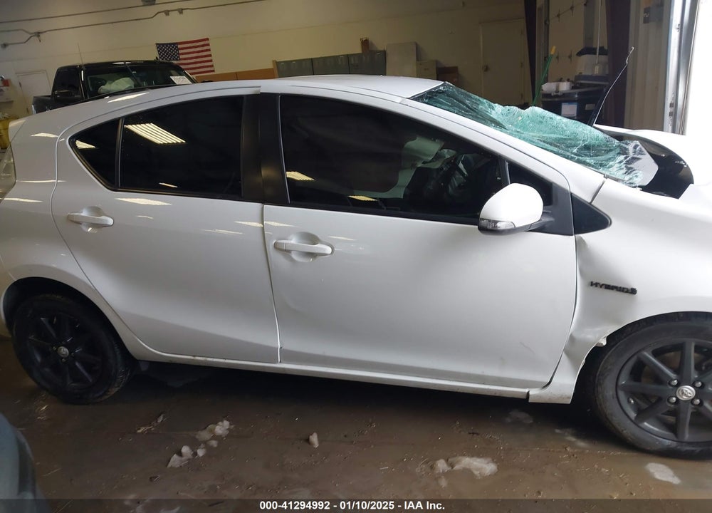 2012 TOYOTA PRIUS C VIN: JTDKDTB31C1506599