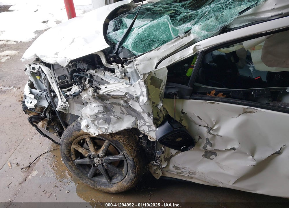 2012 TOYOTA PRIUS C VIN: JTDKDTB31C1506599