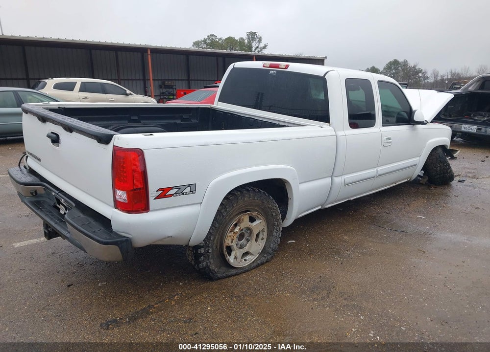 2007 CHEVROLET SILVERADO VIN: 1GCEK19B07Z184324