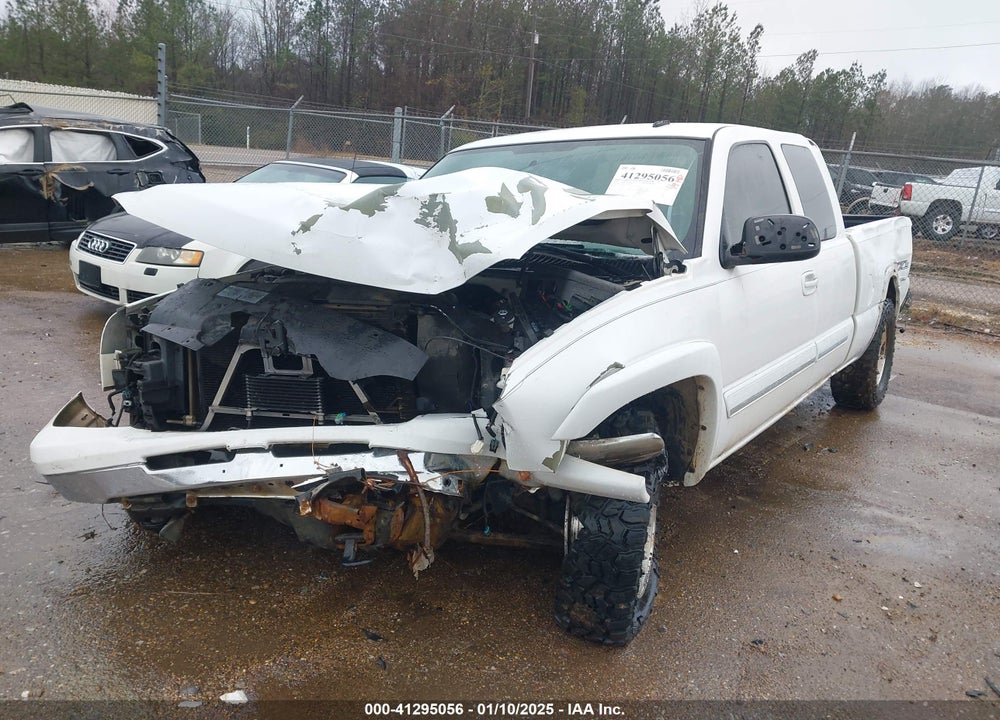 2007 CHEVROLET SILVERADO VIN: 1GCEK19B07Z184324